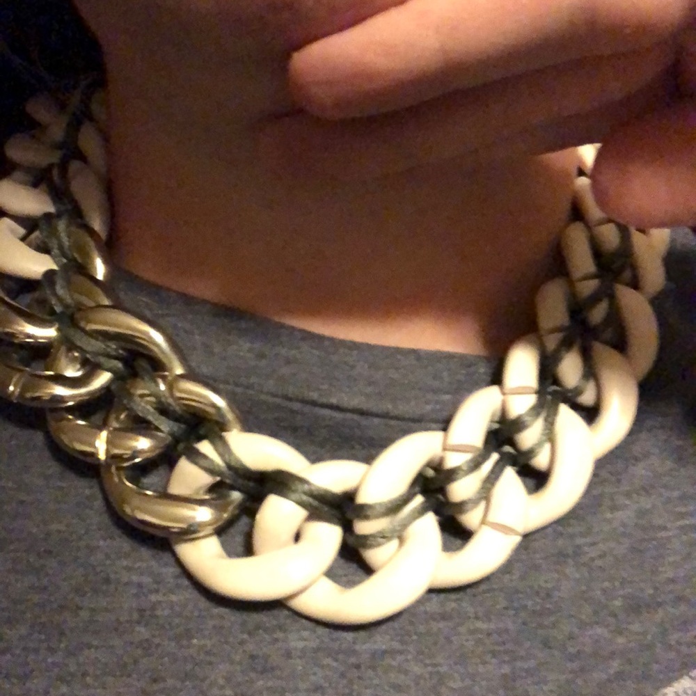 Necklace - Picture 5 of 6
